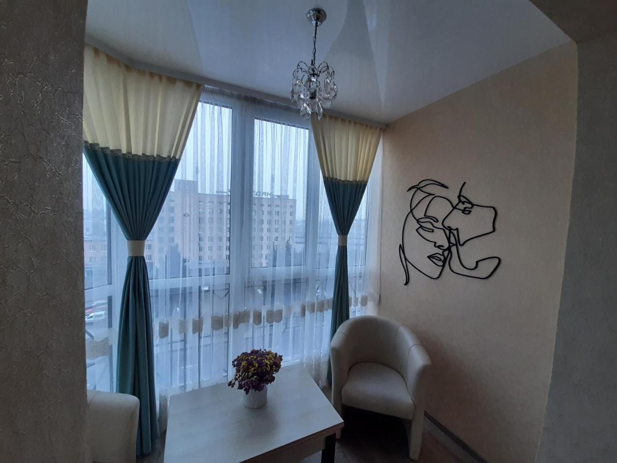 Vip Apartments Loetsk Buitenkant foto